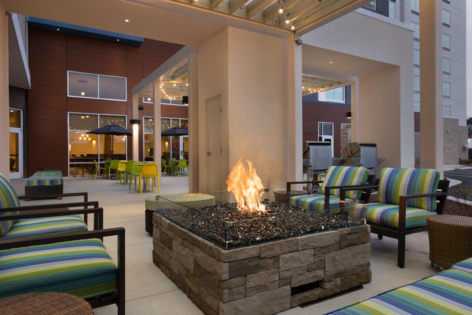 Hampton Inn & Suites Durham University Medical Center 외부 사진